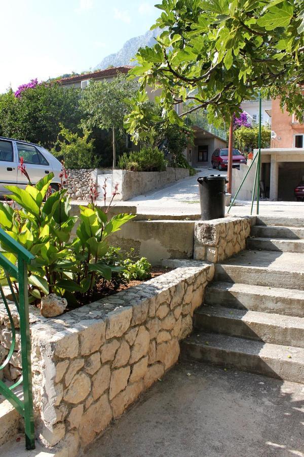 Apartments By The Sea Drvenik Donja Vala, Makarska - 6701 Exterior photo